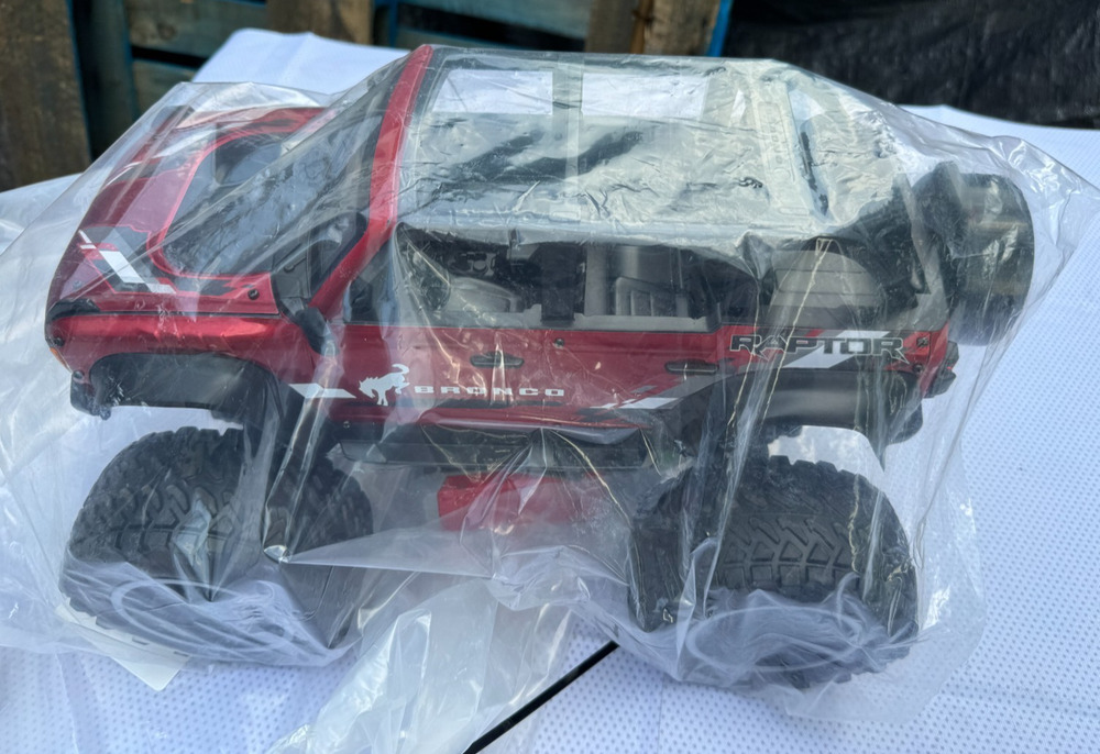 Bright Ford Bronco Raptor RC Truck + Off Road 4x4 Red NEW